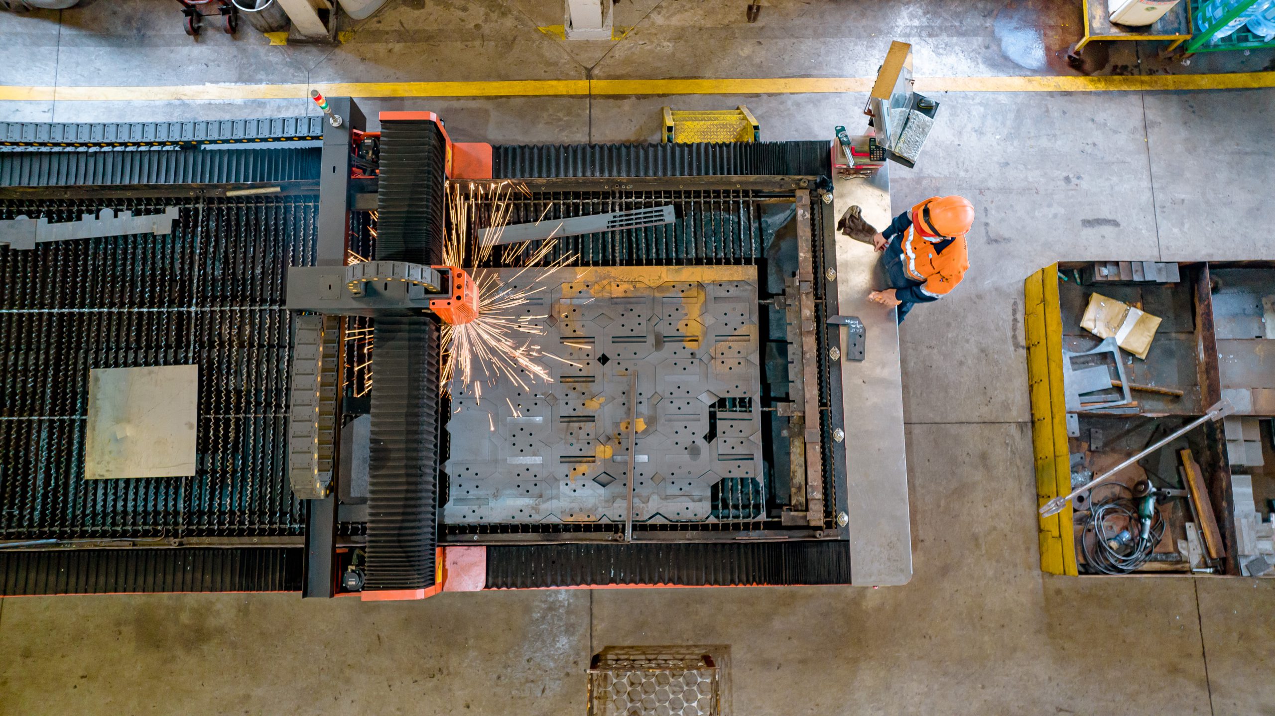 automatic-laser-cutting-machine